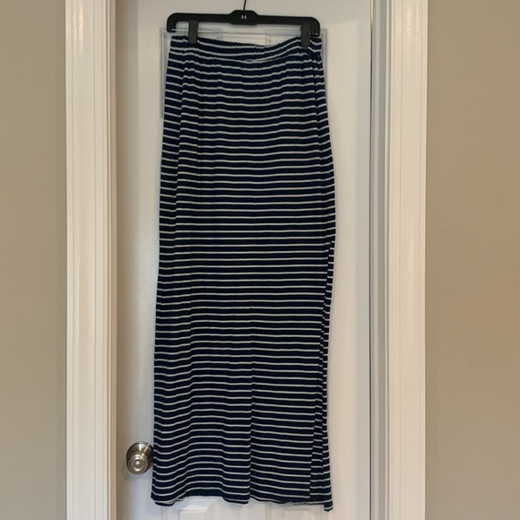 Splendid Navy/White Striped Maxi Skirt Size Medium - Picture 4 of 6